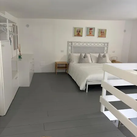 Loft Le Bagnanti Апартаменты *